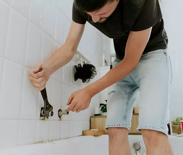 Affordable Bathtub Faucet Replacement in Terryville: Choose Experienced Local Technicians